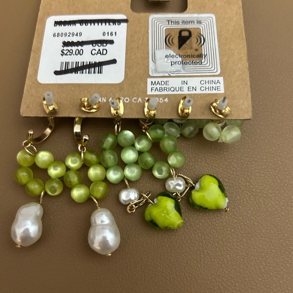 URBAN OUTFITTERS Green Beaded Earrings with Pearls Set of 3 pairs - Picture 2 of 5